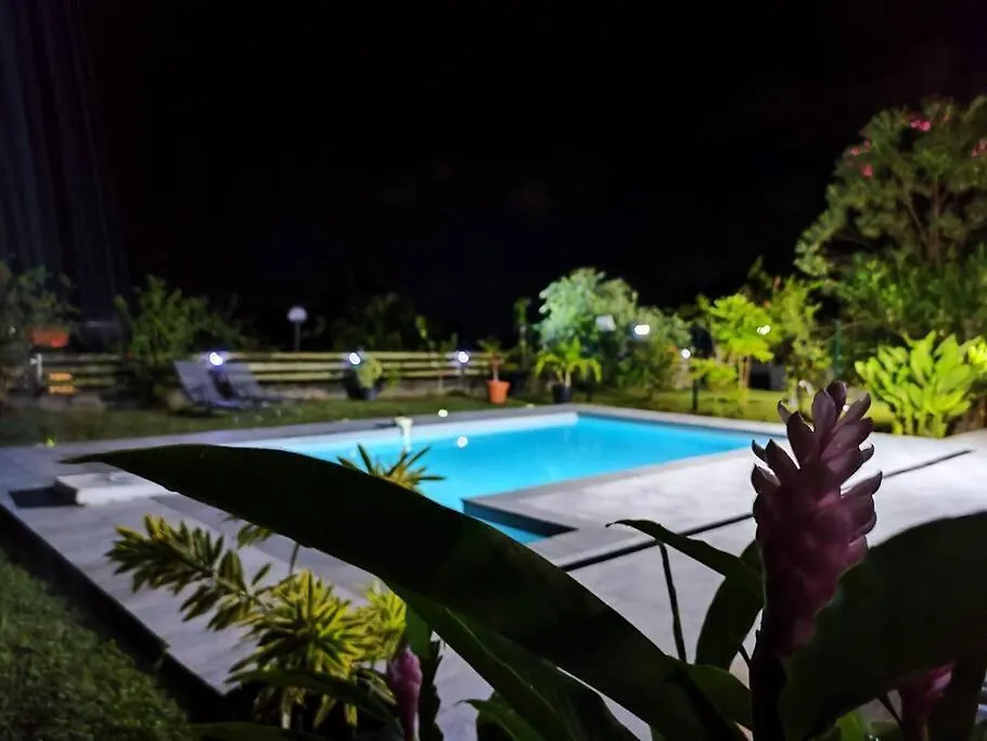 Villa Maison Oneway Avec Piscine, Jardin, Barbecue Sainte-Rose