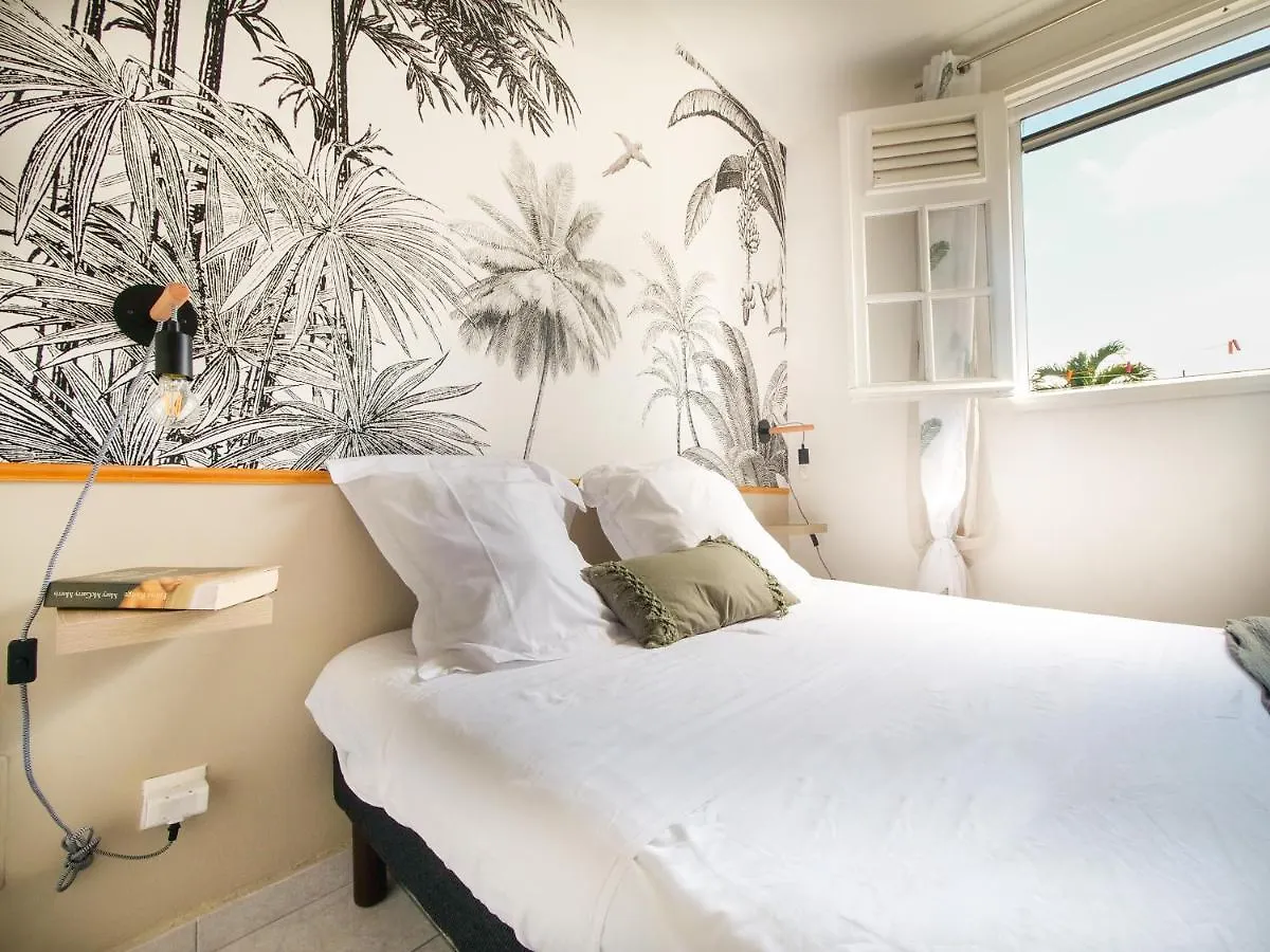Maison Oneway Avec Piscine, Jardin, Barbecue Sainte-Rose Villa